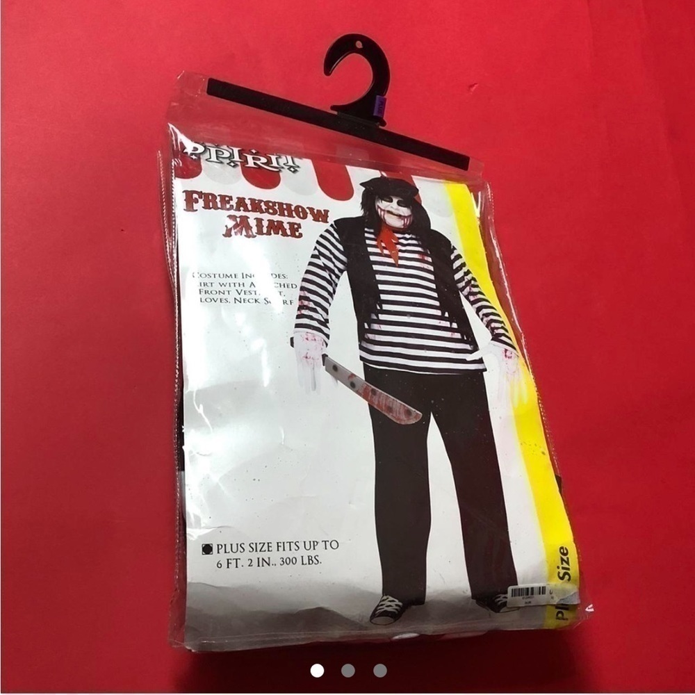 Spooky circus mime costume ❤️🖤​​​​​​​​​​​​​​​​​​​​​​​​​